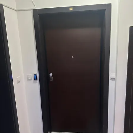 Xenija Apartamento *